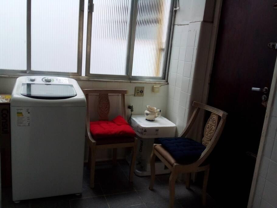 Apto Copacabana 5min Da Apartamento *